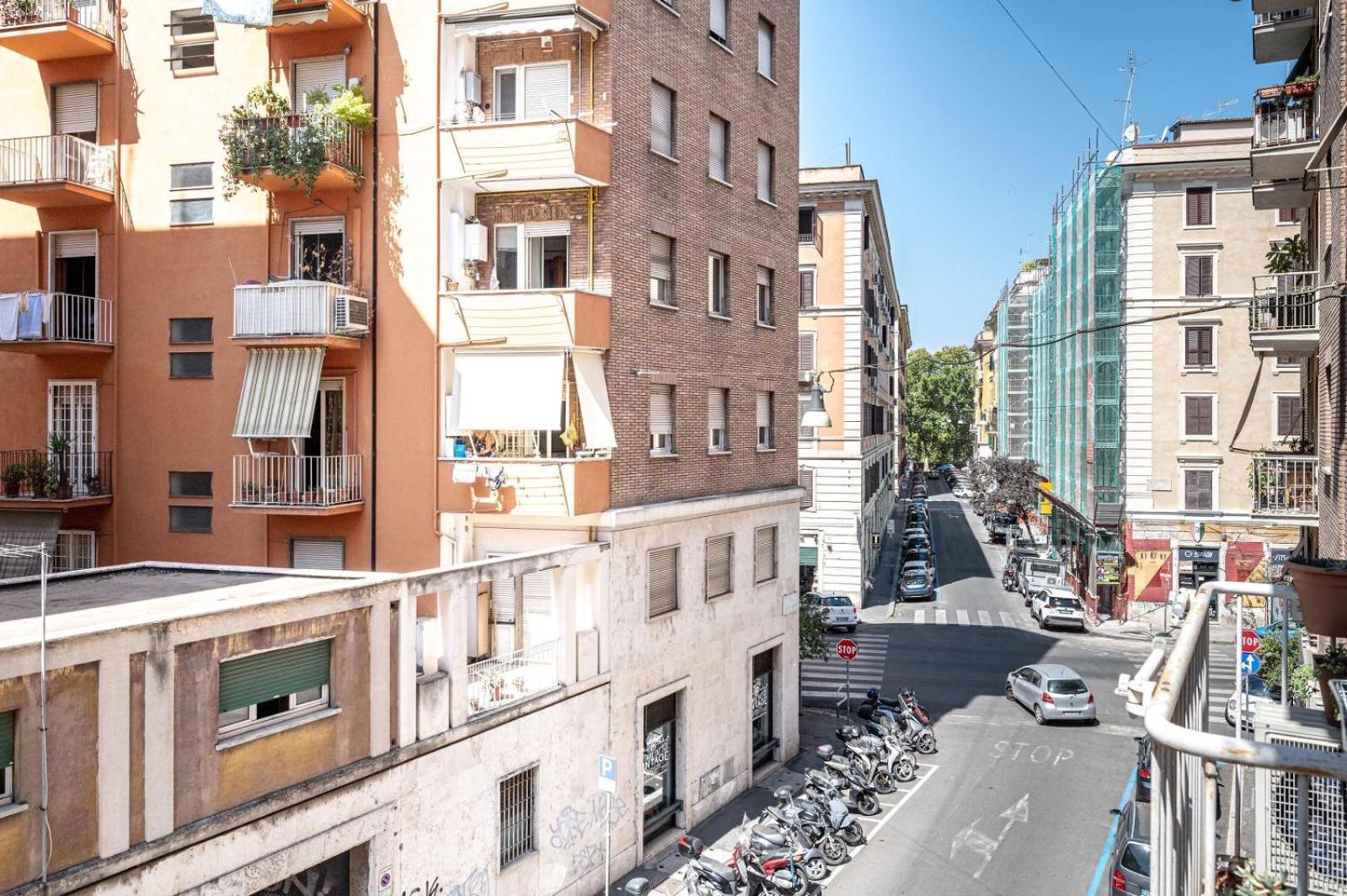Appartamento King Size Wifi Air Conditioning Tv50 10min Colosseo-trastevere