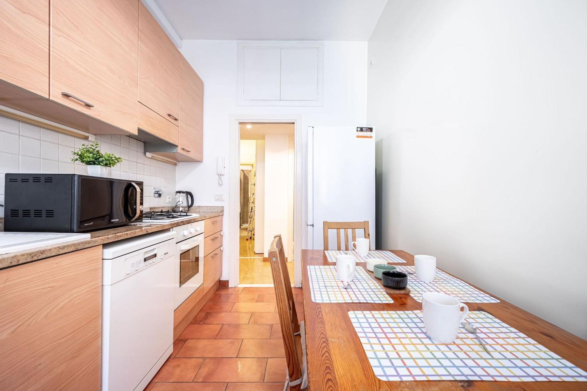 King Size Wifi Air Conditioning Tv50 10min Colosseo-trastevere Roma