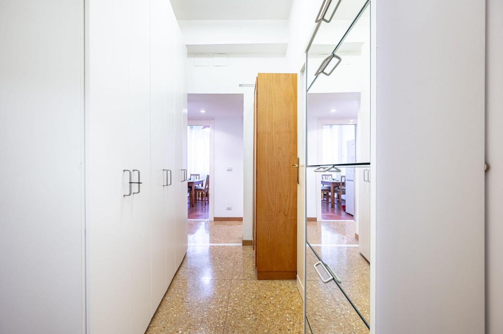 Appartamento King Size Wifi Air Conditioning Tv50 10min Colosseo-trastevere *