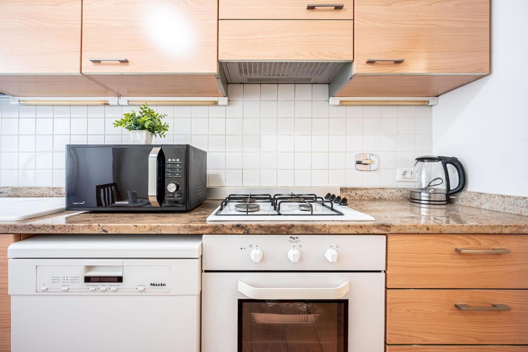 Appartamento King Size Wifi Air Conditioning Tv50 10min Colosseo-trastevere Roma