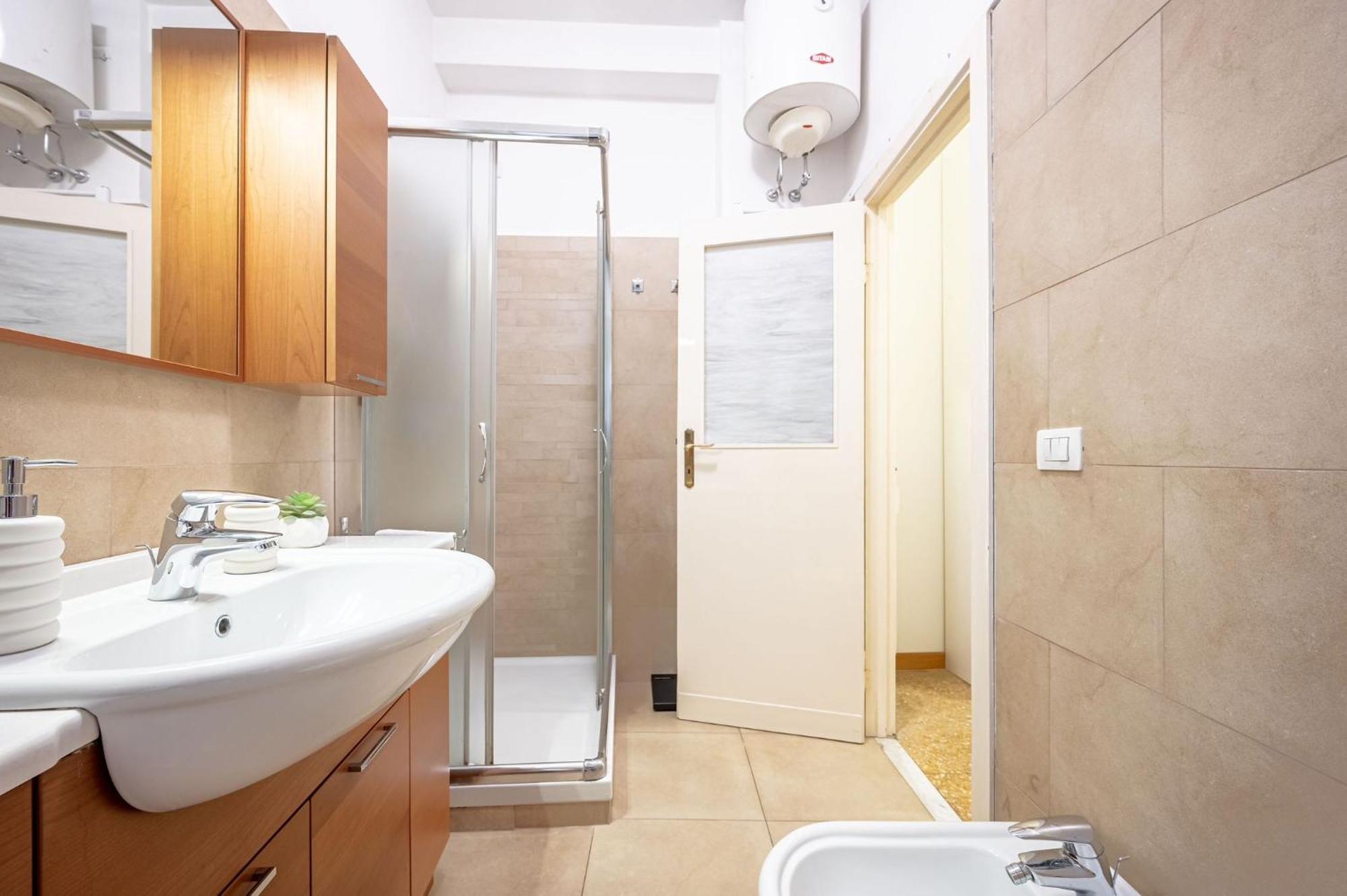 Appartamento King Size Wifi Air Conditioning Tv50 10min Colosseo-trastevere