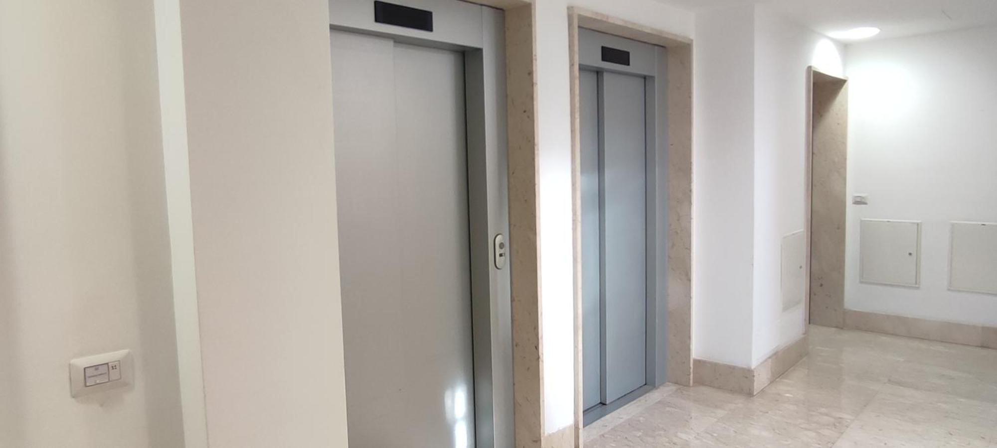 Apartment Eur Laurentina Luminoso Fino A 5 Ospiti