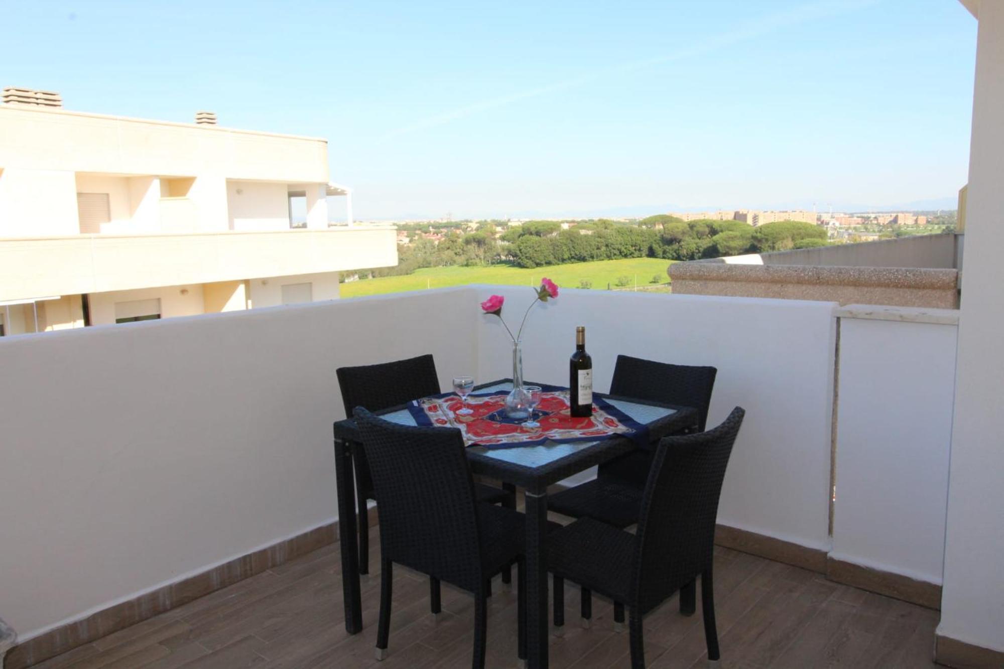 Delizioso E Accogliente Attico Apartment *