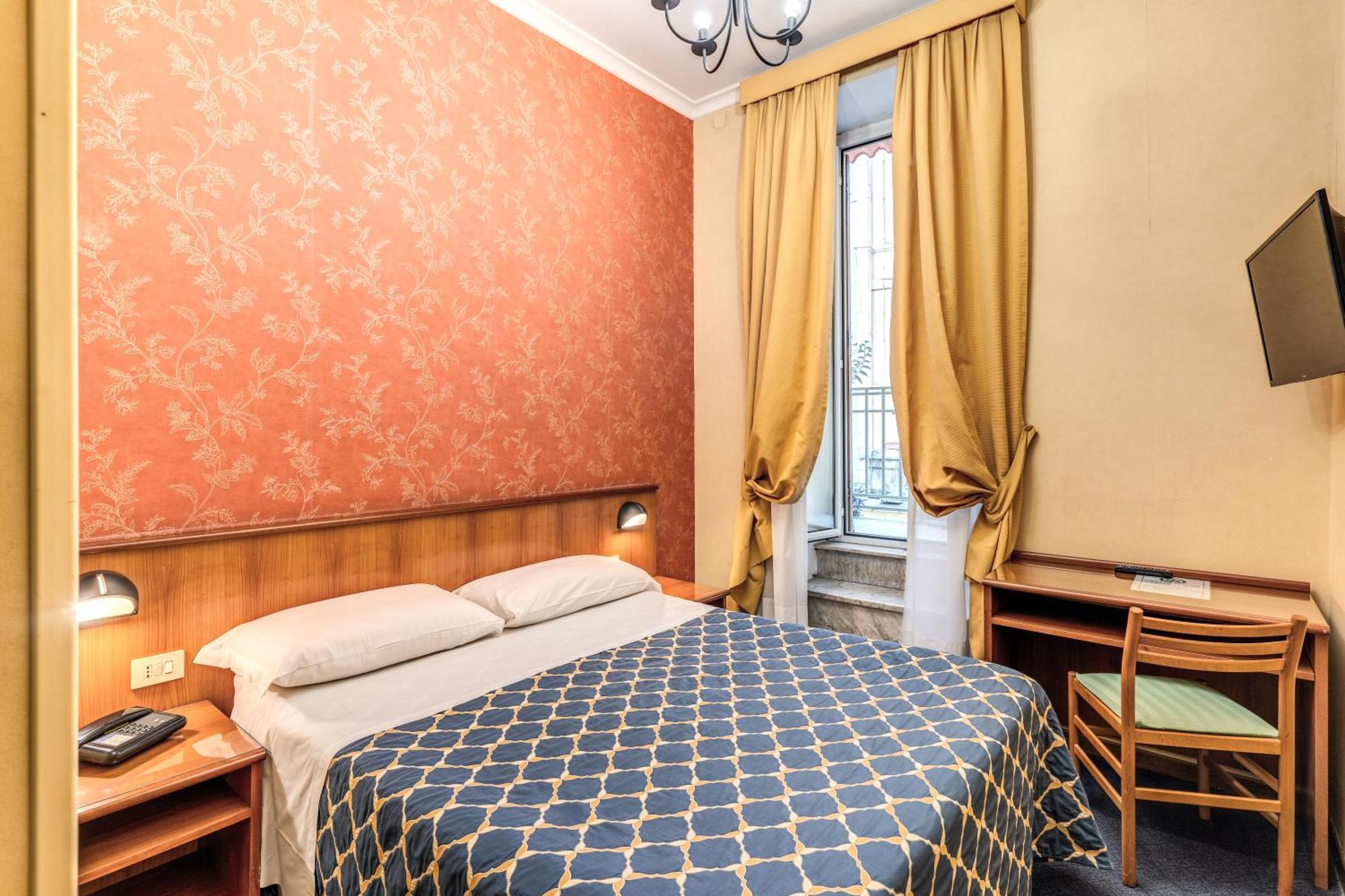 Hotel Corona 3*