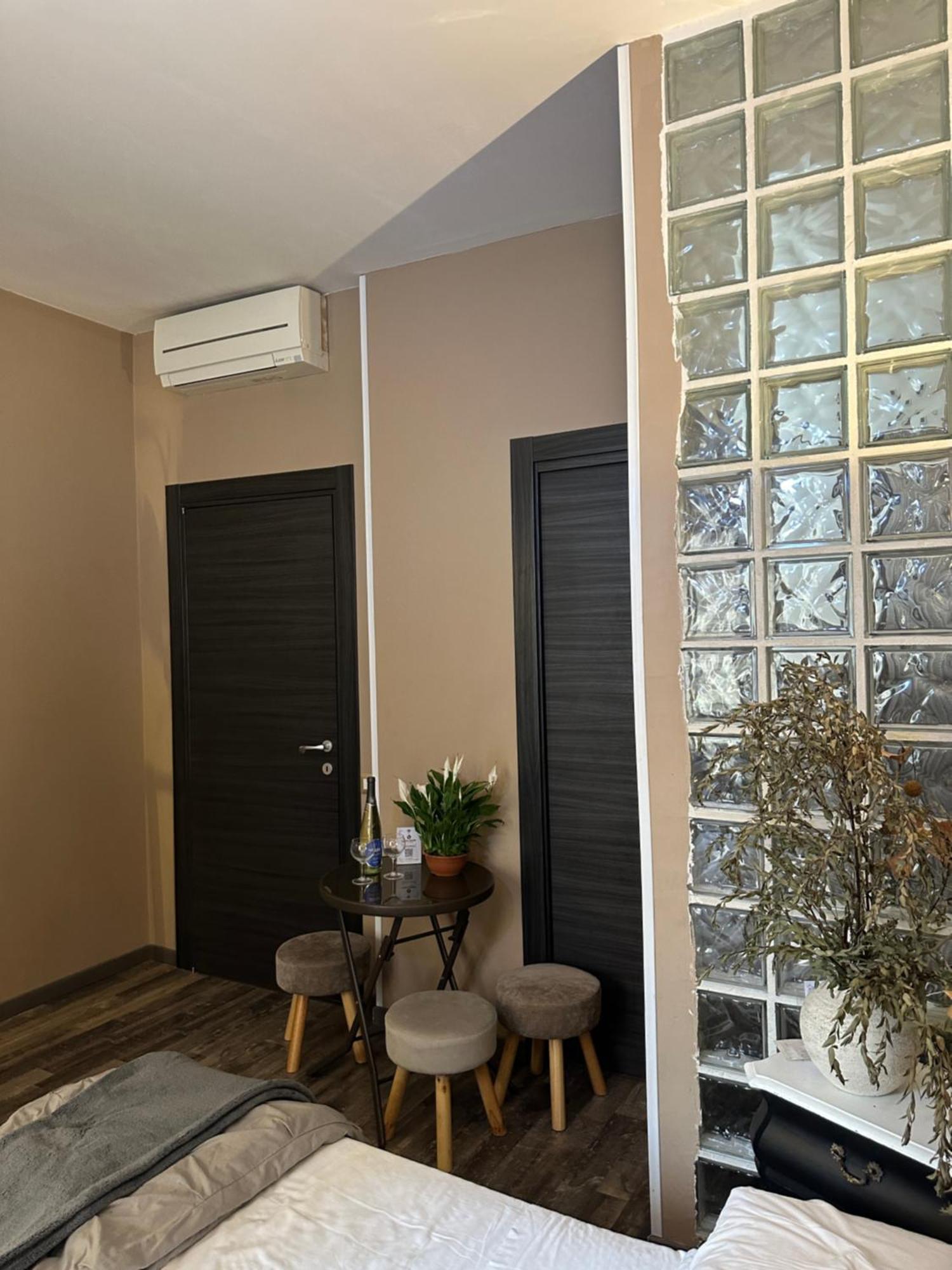 Candia Couette-café Rome