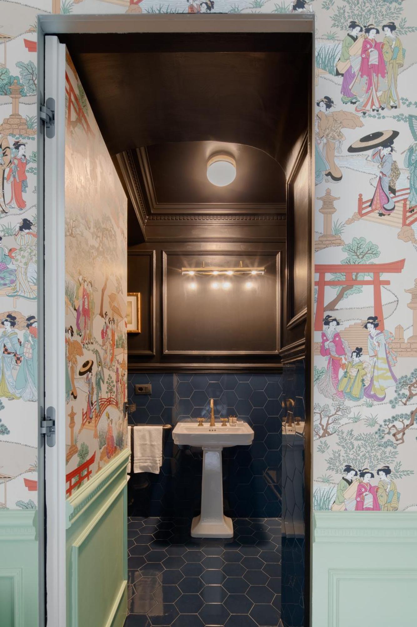 The Couper Condotti Hotel Rome