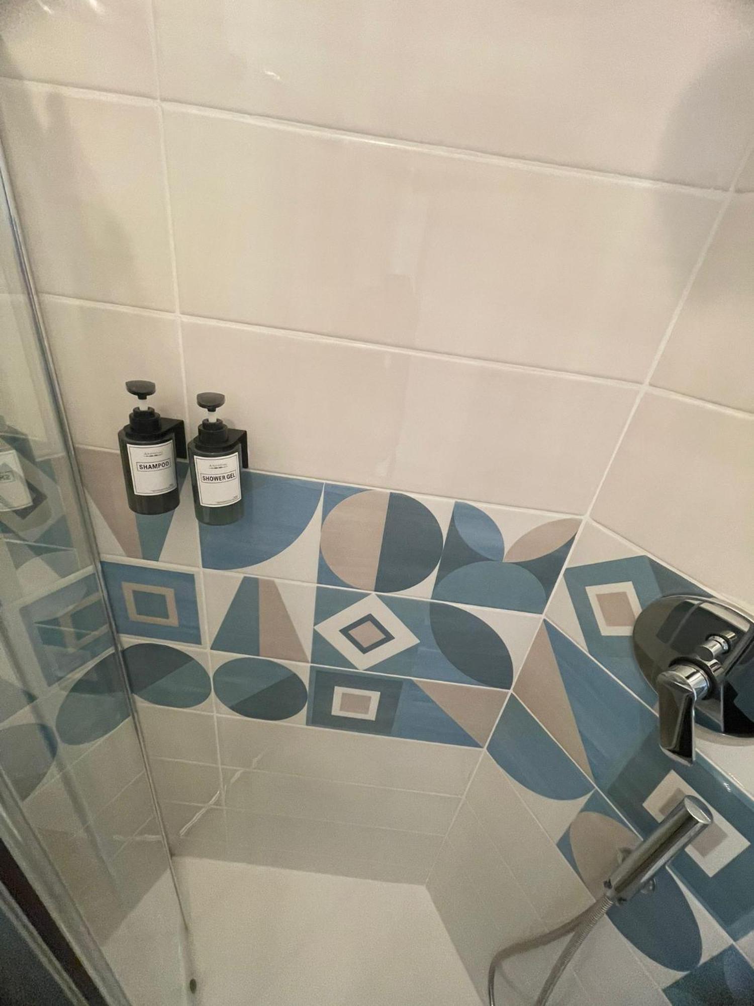 Apartment 2 Bagni, 2 A Piramide Ostiense Rome