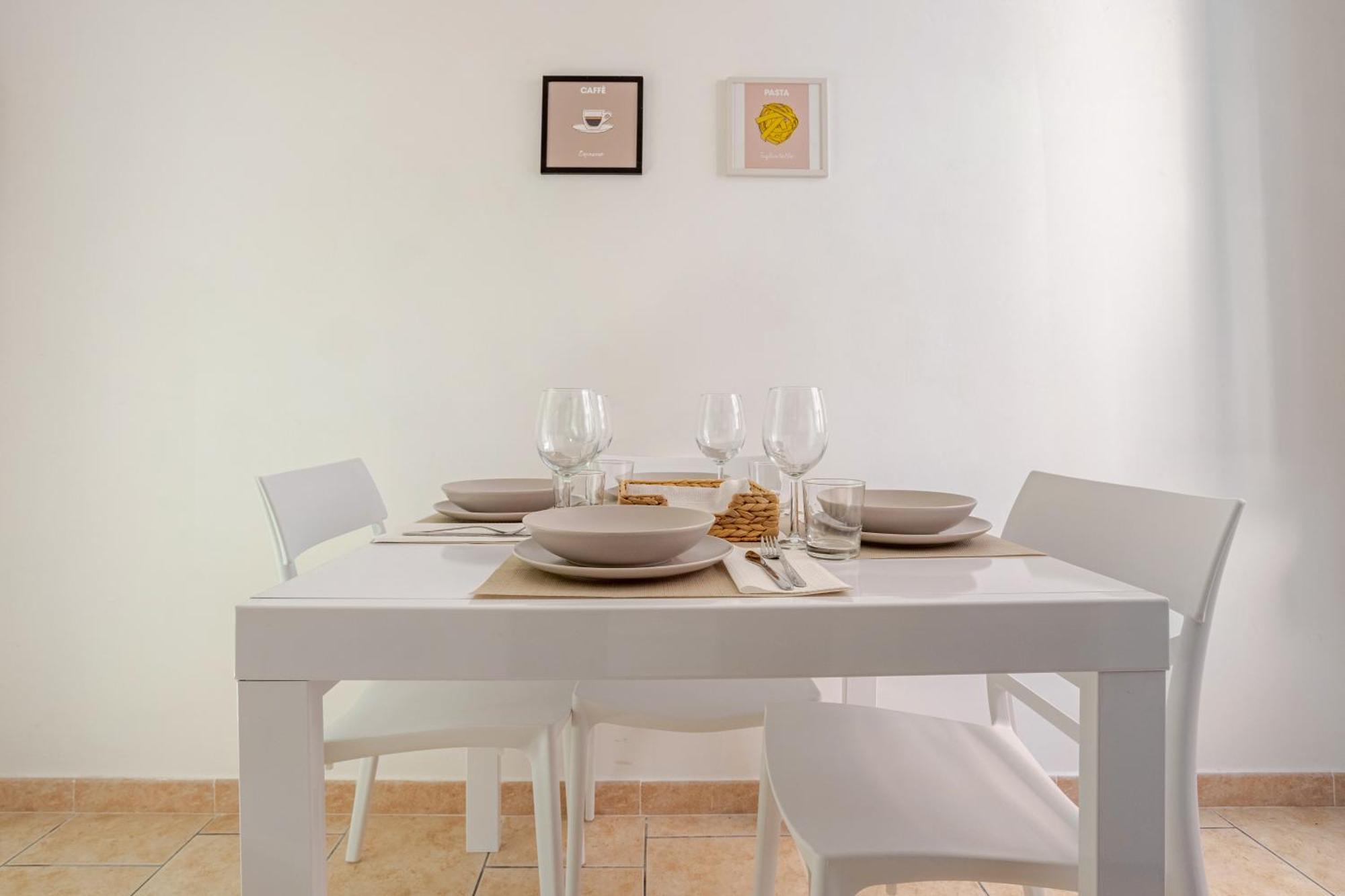 Apartment La Dolce - Stone's Throw From The Center Rome