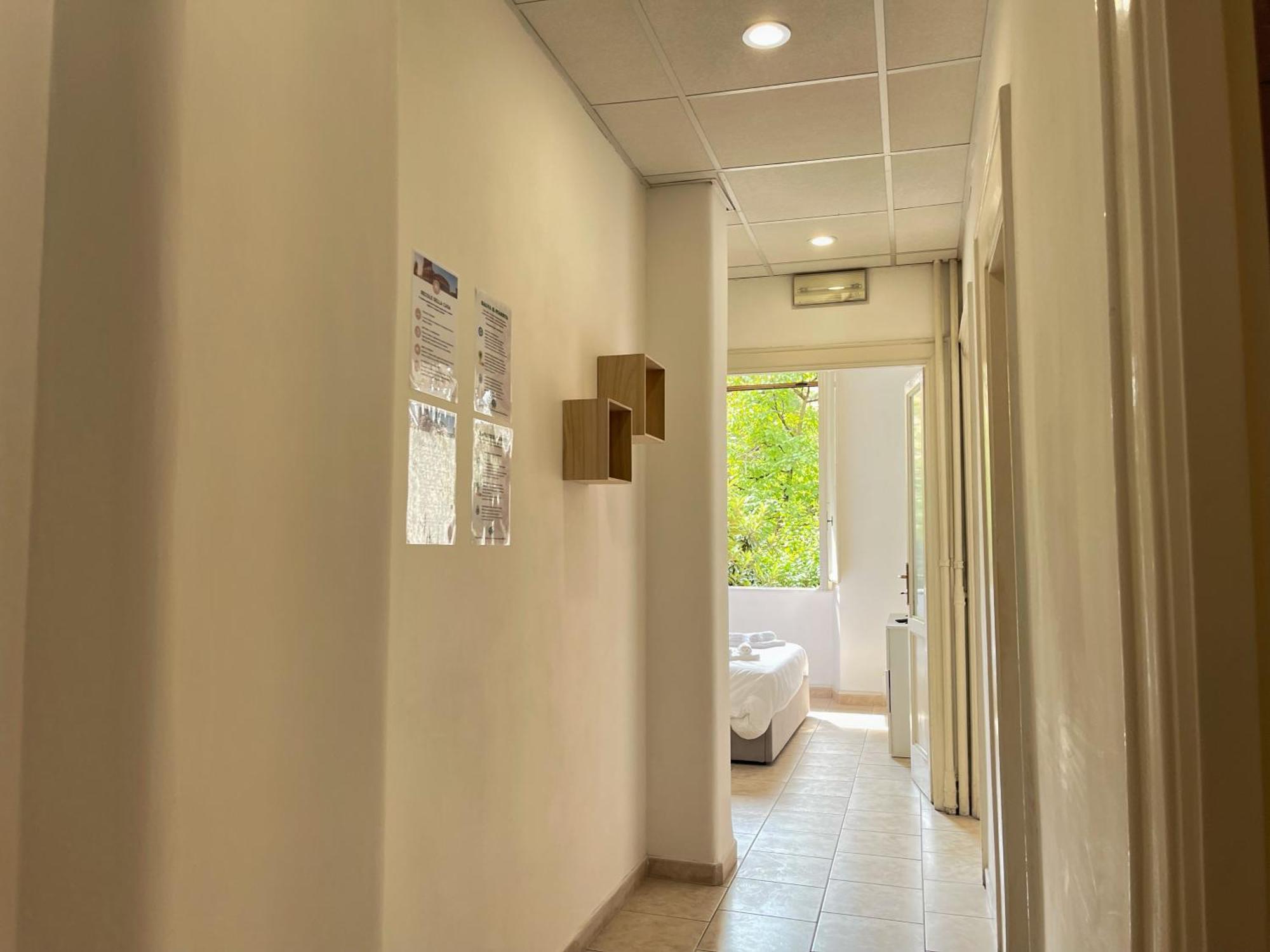 La Dolce - Stone's Throw From The Center Apartment