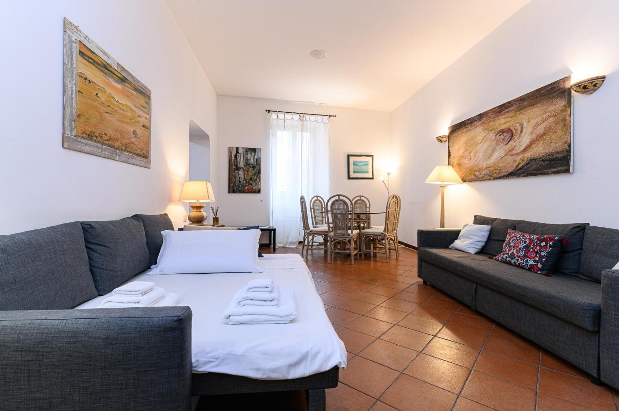 Colosseum With Terrace By Ndp Rent Rome