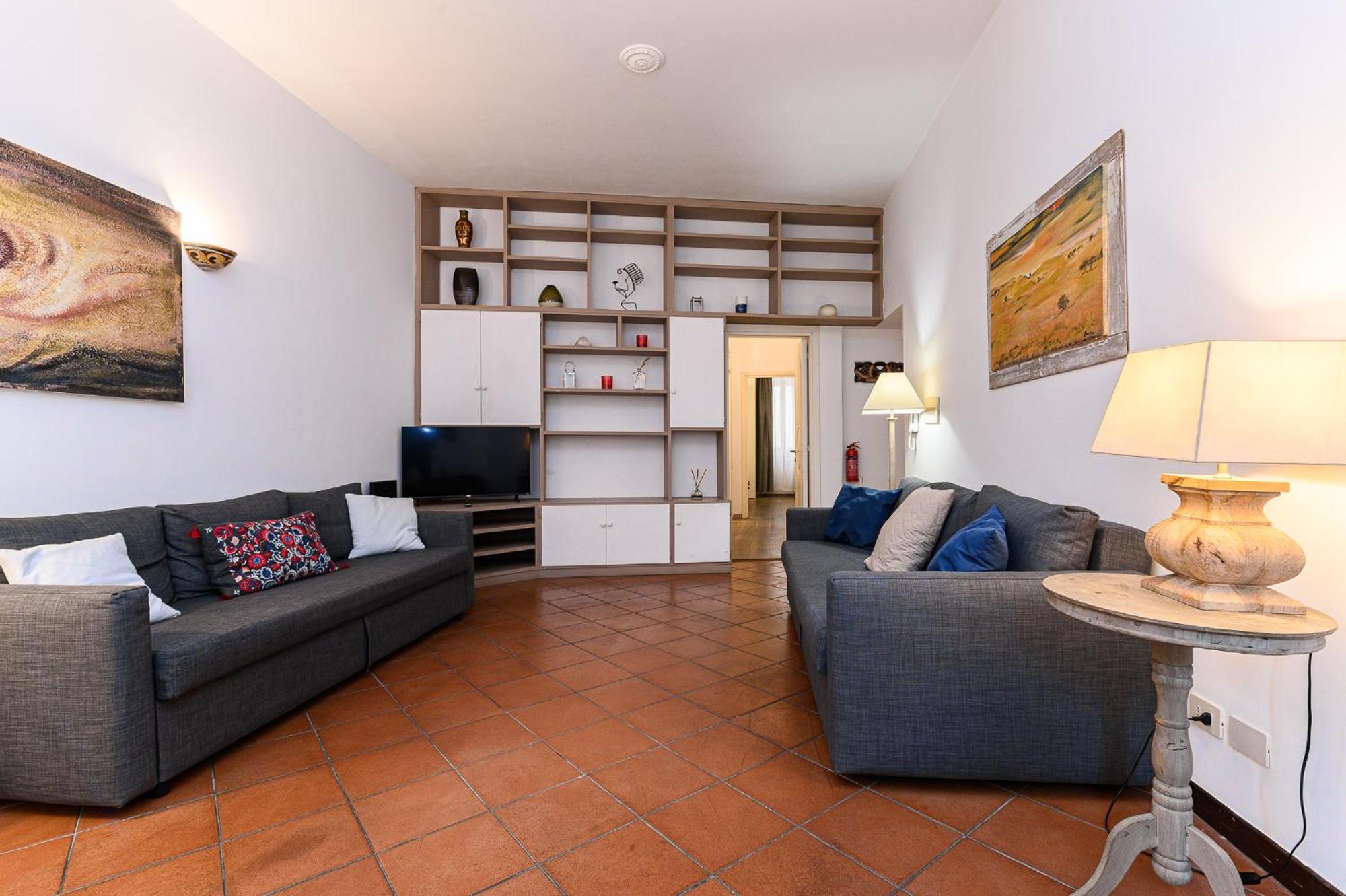 Colosseum With Terrace By Ndp Rent * Rome