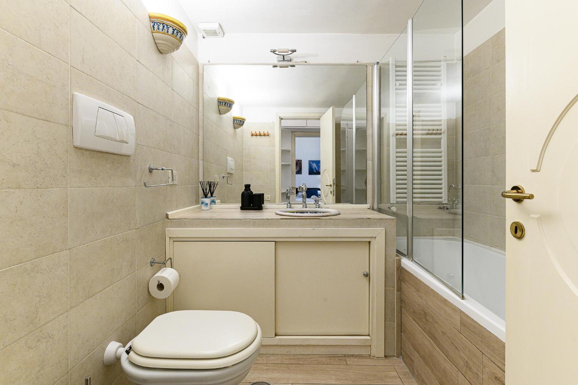 Colosseum With Terrace By Ndp Rent Apartment *