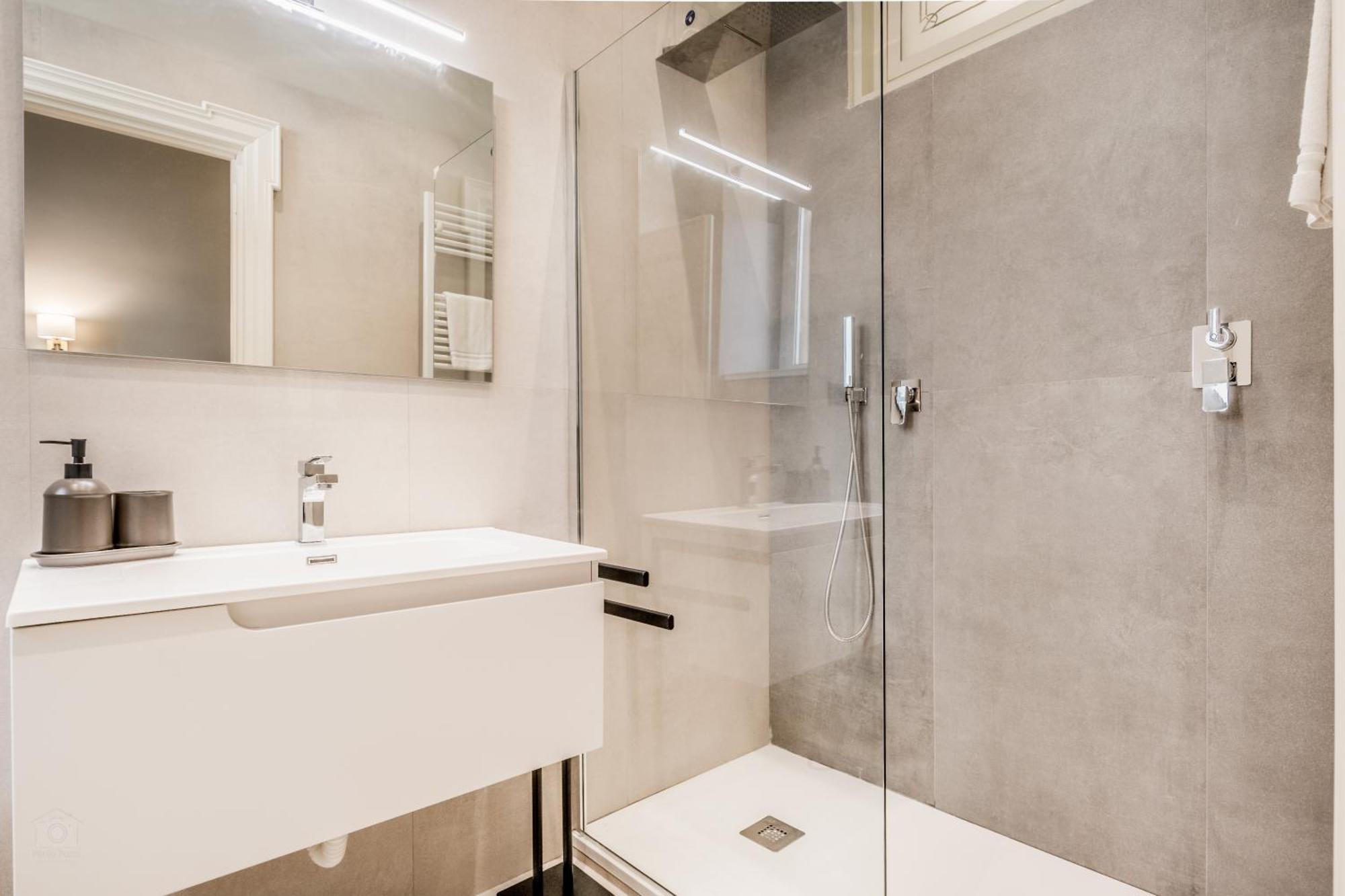 Apartment Bbhome Eleganza E Comfort Unico In San Giovanni District