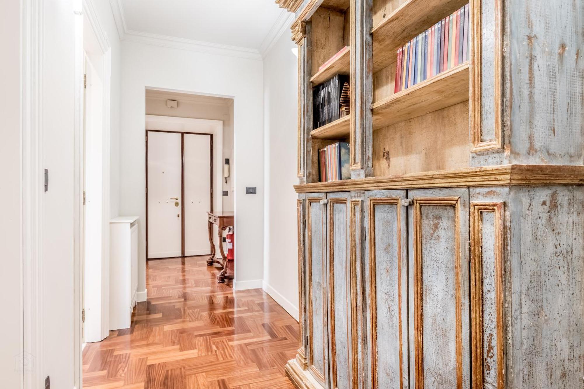 Apartment Bbhome Eleganza E Comfort Unico In San Giovanni District
