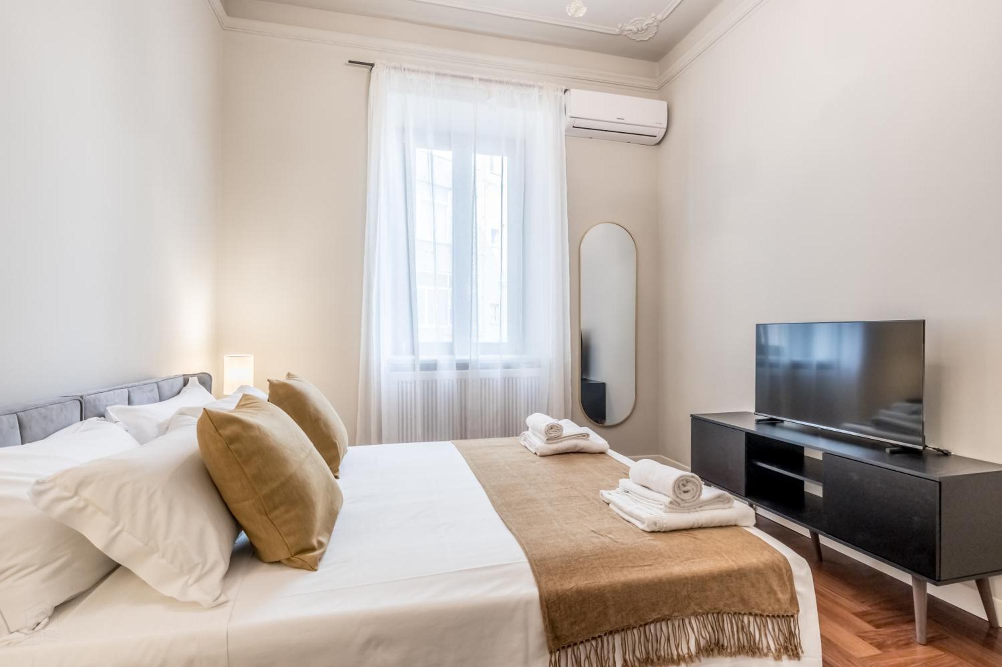 Apartment Bbhome Eleganza E Comfort Unico In San Giovanni District