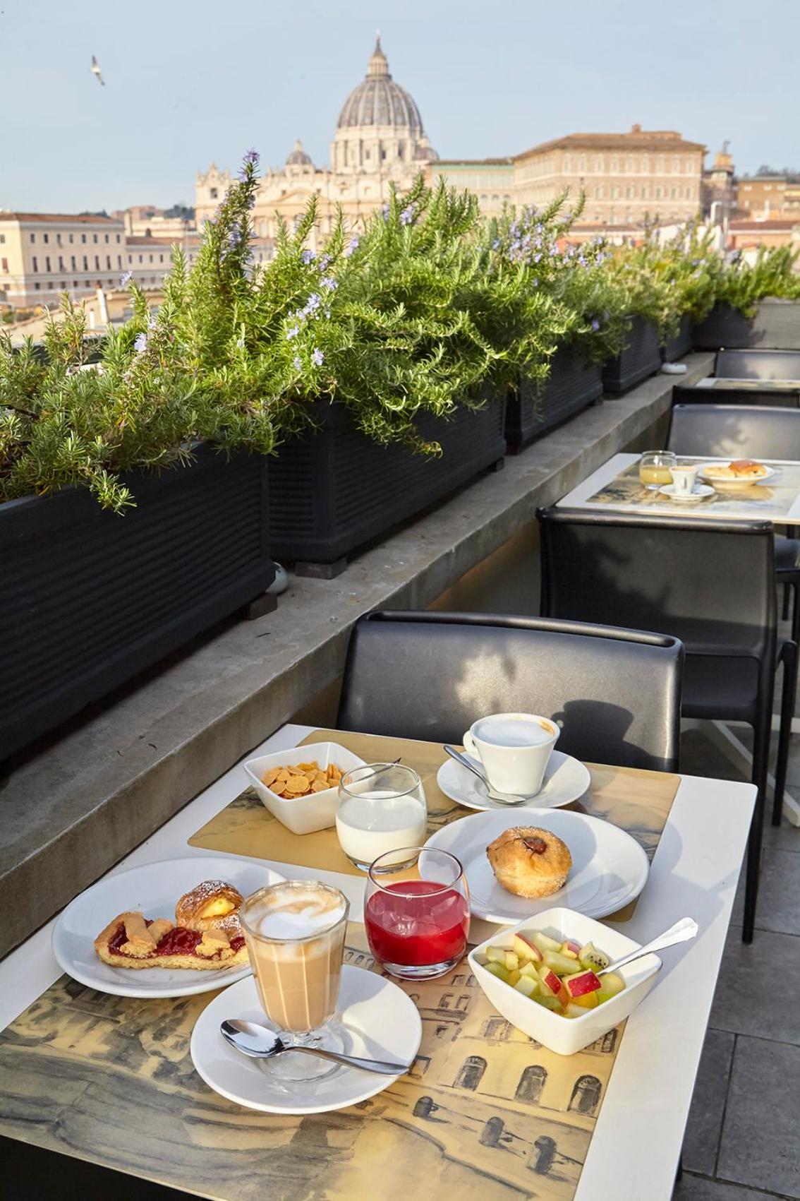 Trianon Borgo Pio 4* Rome