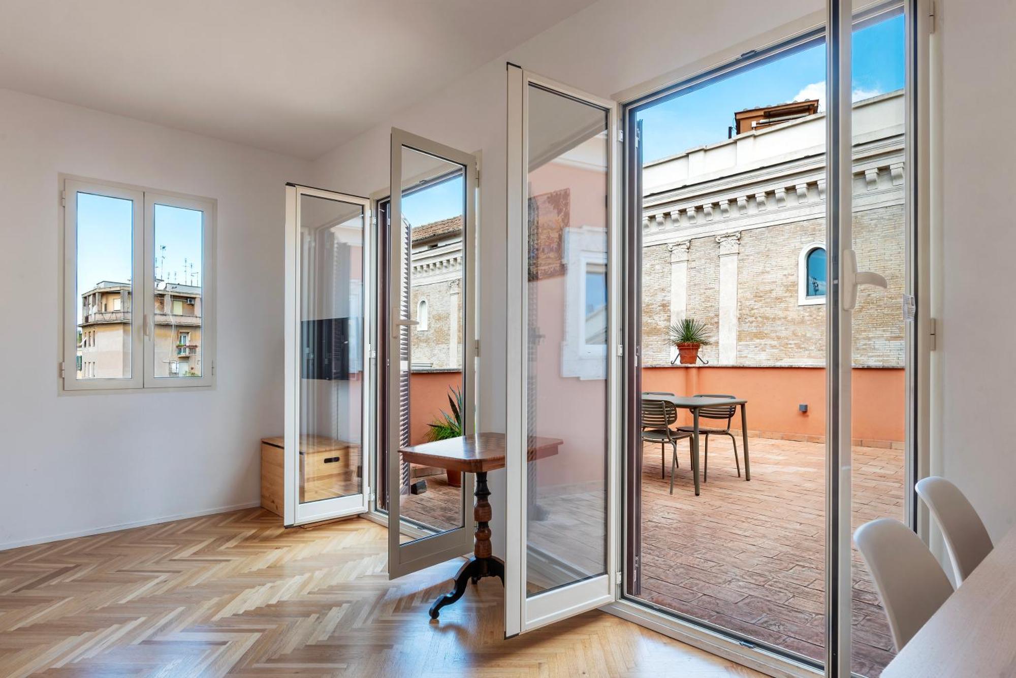 With Terrace In Via Del Pellegrino - Fromhometorome Rome