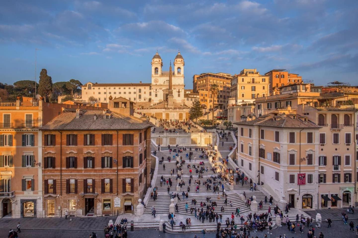 Nsm 71viadelcorso Con Terrazzo Roma