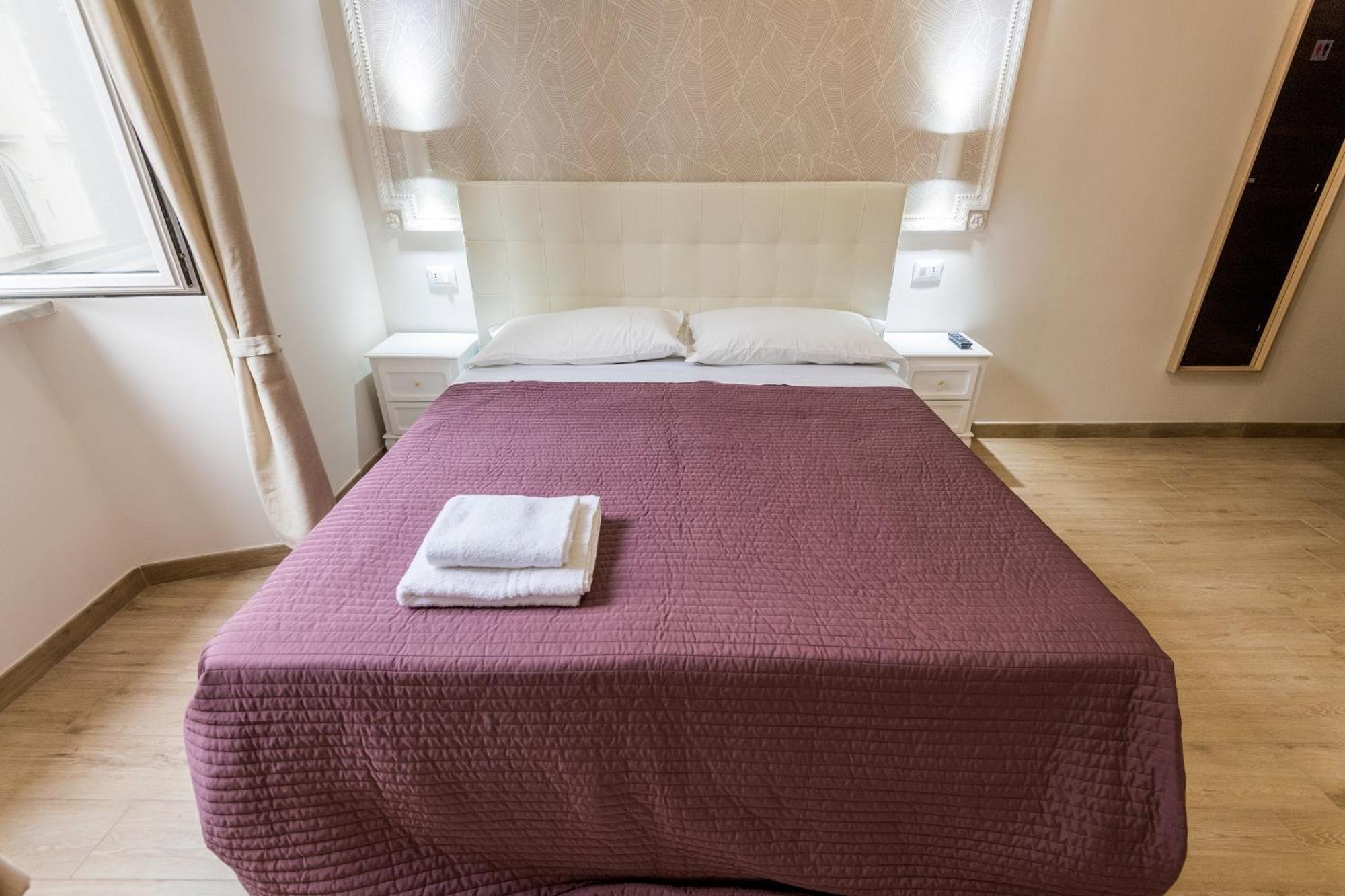 Mirabilia House Guest house *