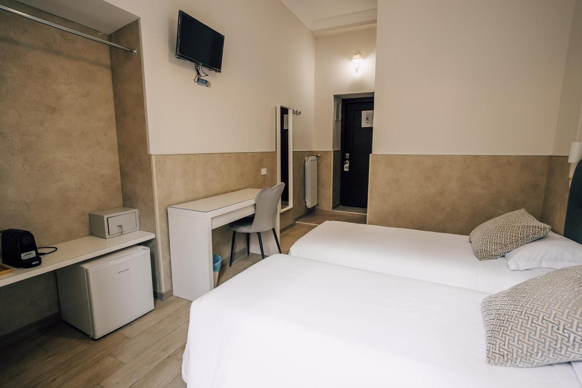 Mirabilia House Guest house