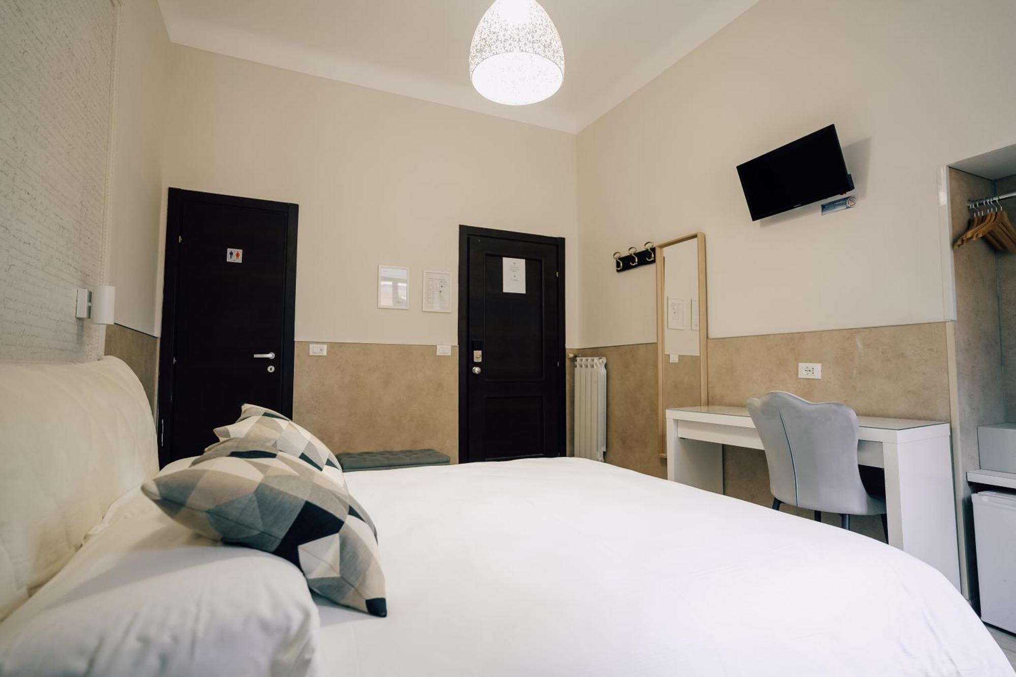 Mirabilia House Guest house *