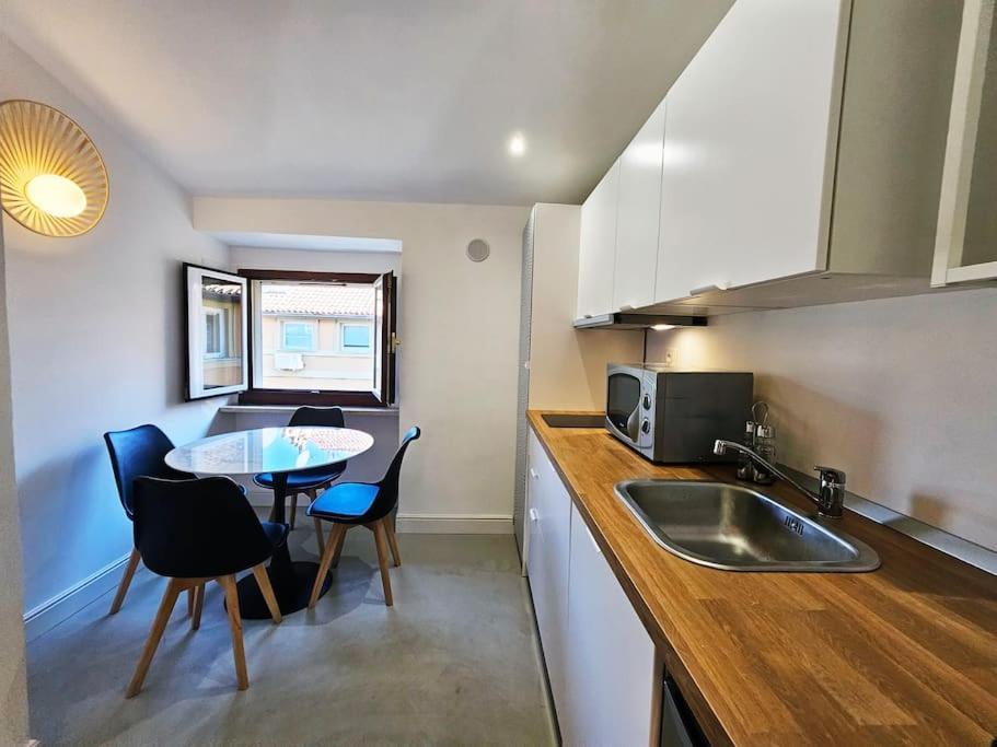 Gabri 19 - Elegant Escape In Piazzale Flaminio Apartment *