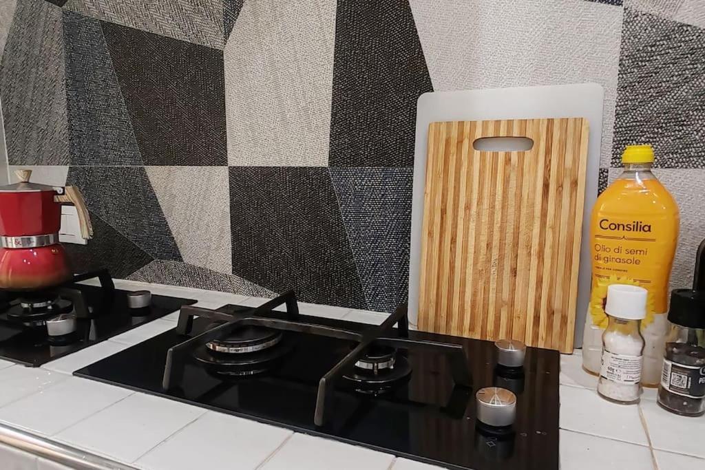 Sweet For 6 People And 2 Bathroom Apartment Rome