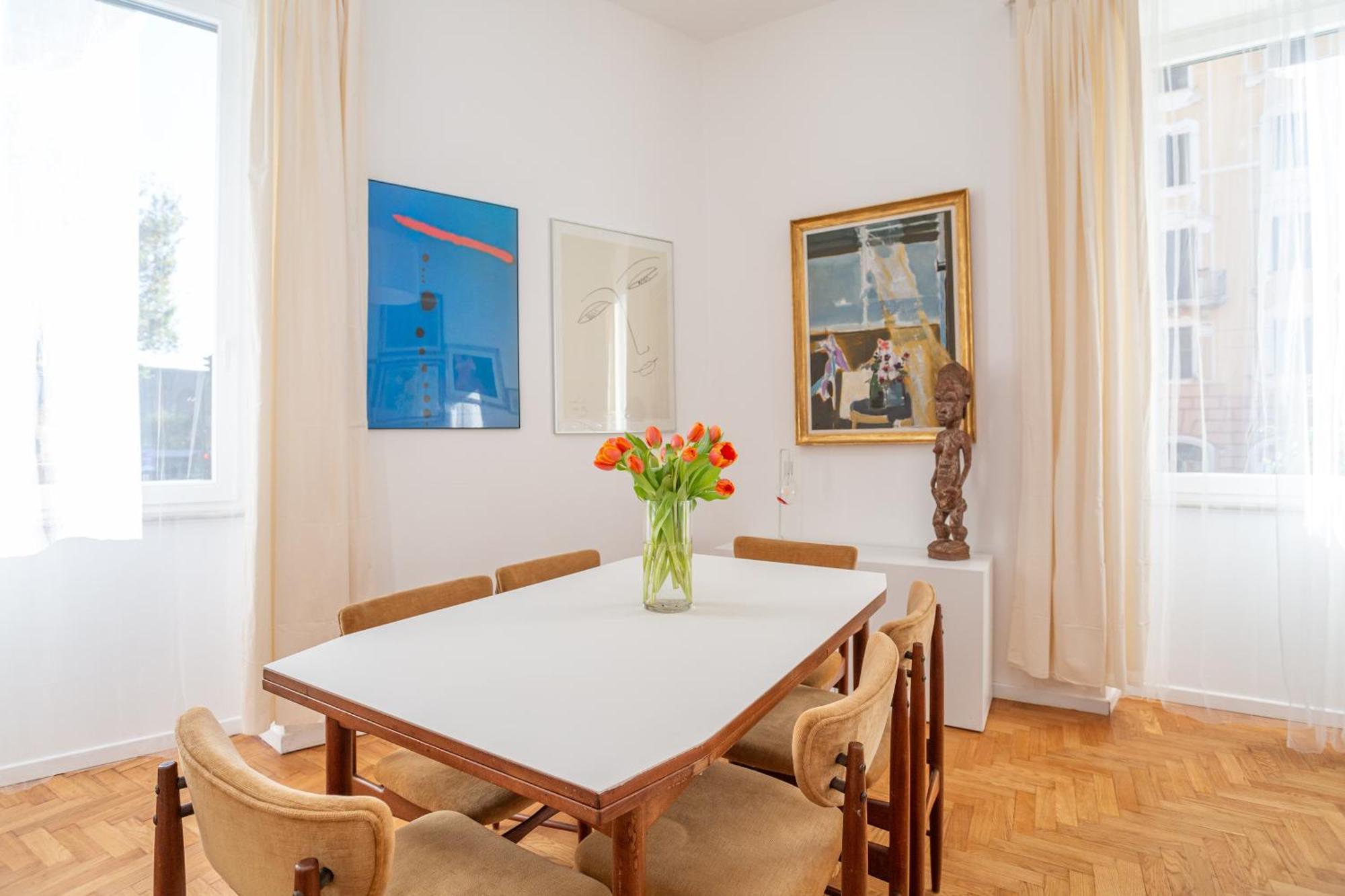 Elegantis Des Artistes Roma