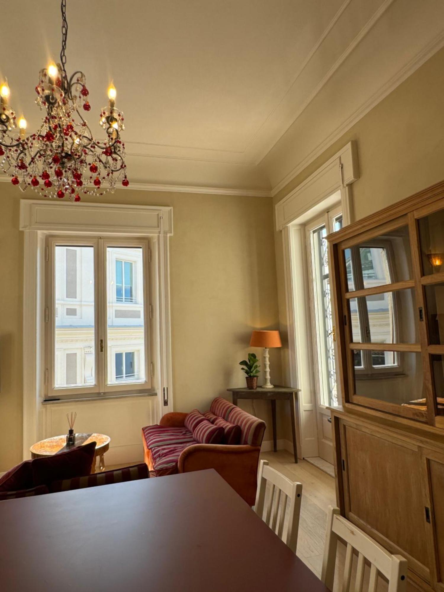 Elegante Con Terrazzo Apartment Rome
