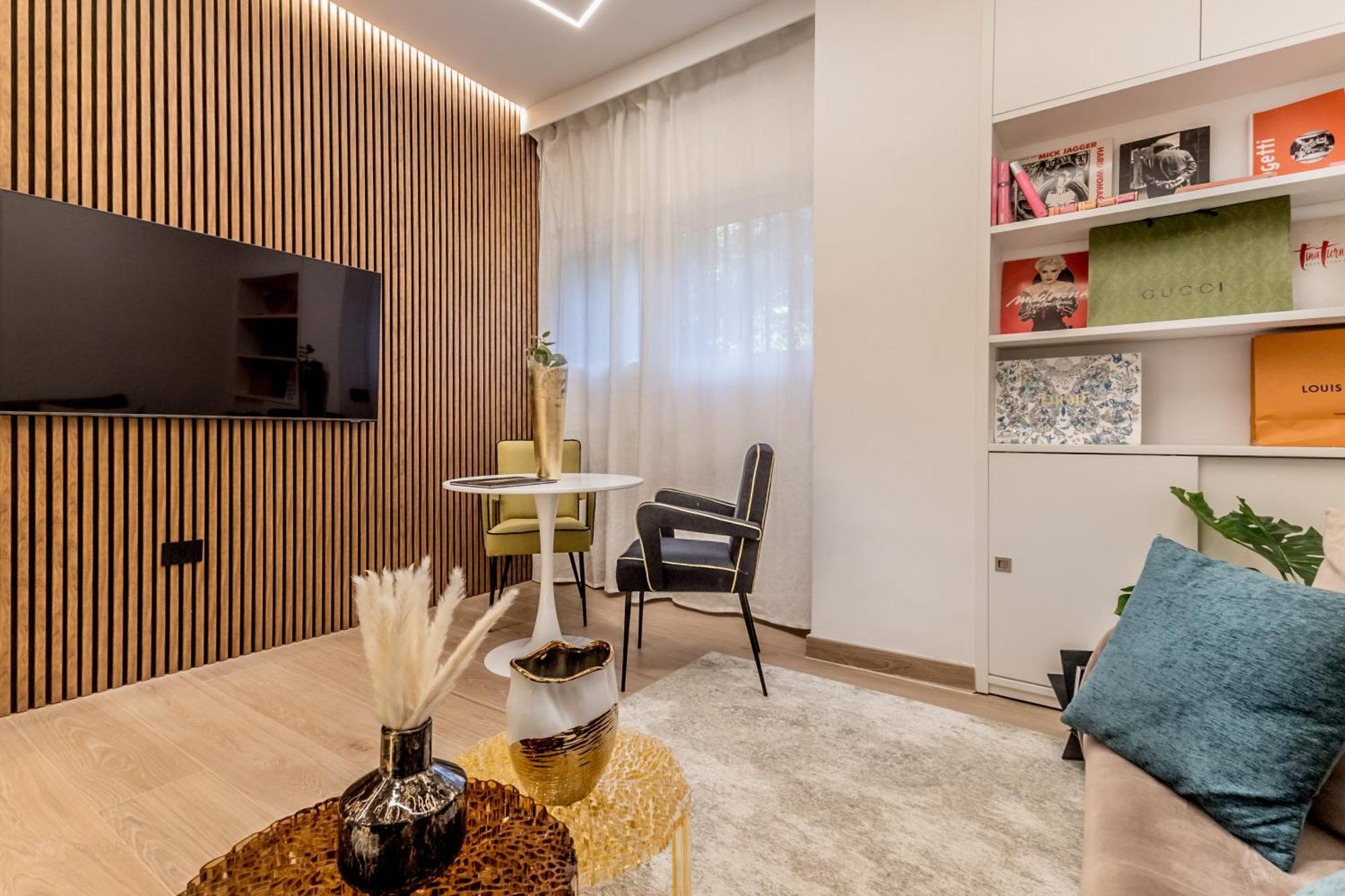 Borghese - Futuristic Apartment