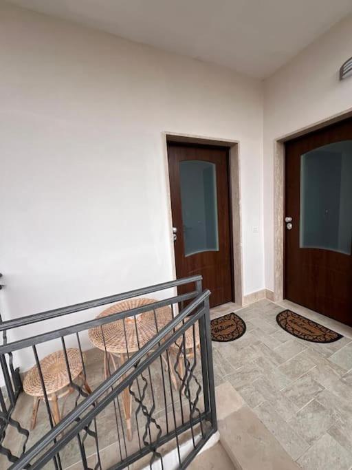 Antonella In Apartment Rome