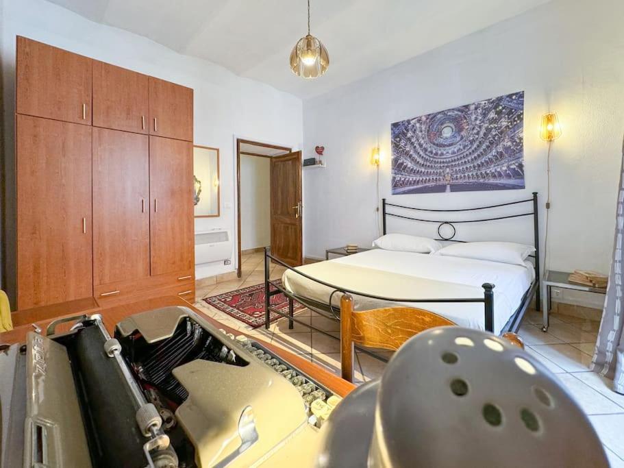 Vatican Art Apartment