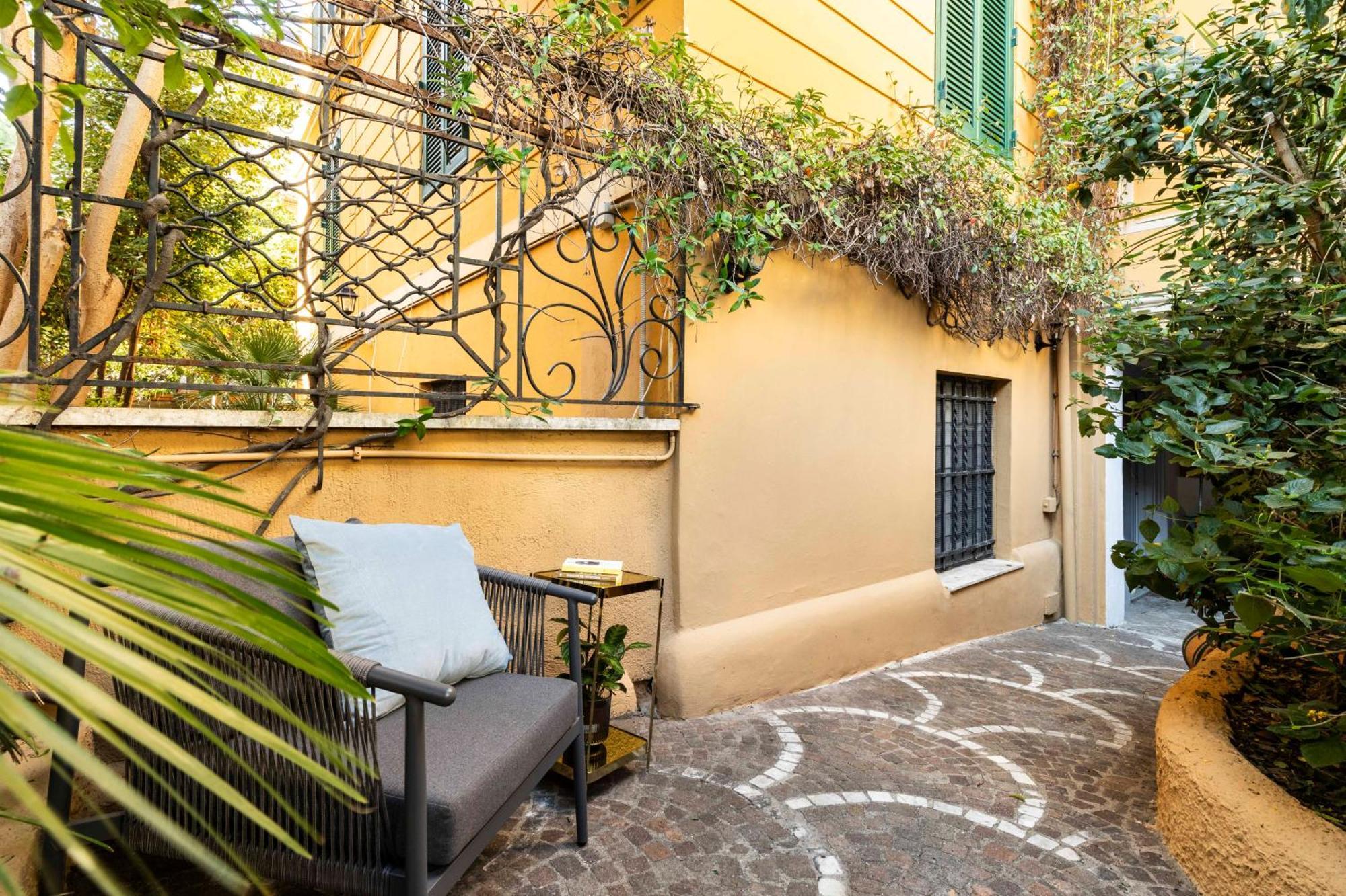 Ych-belle Epoque House Apartment Rome