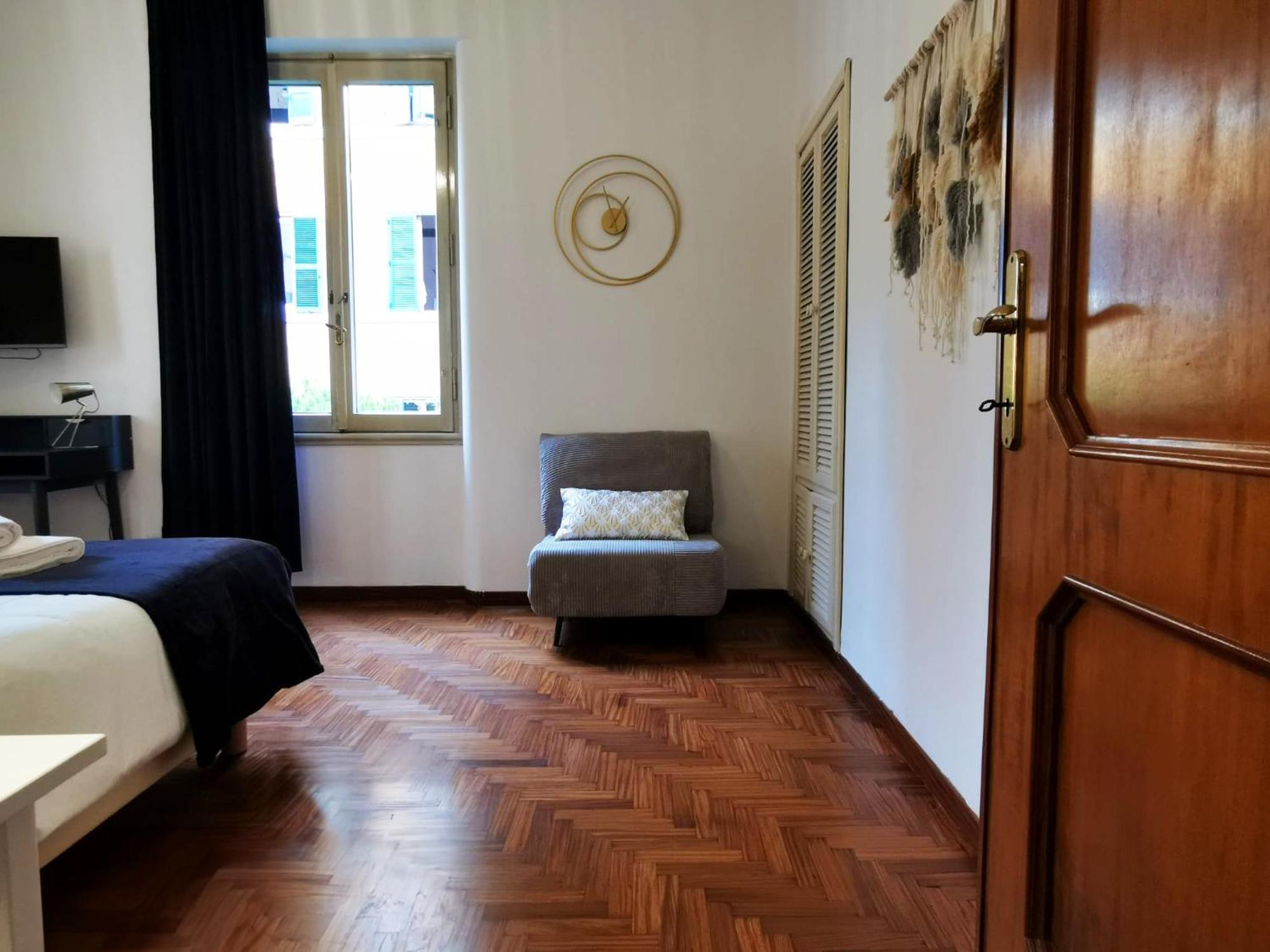Key Vatican Flat