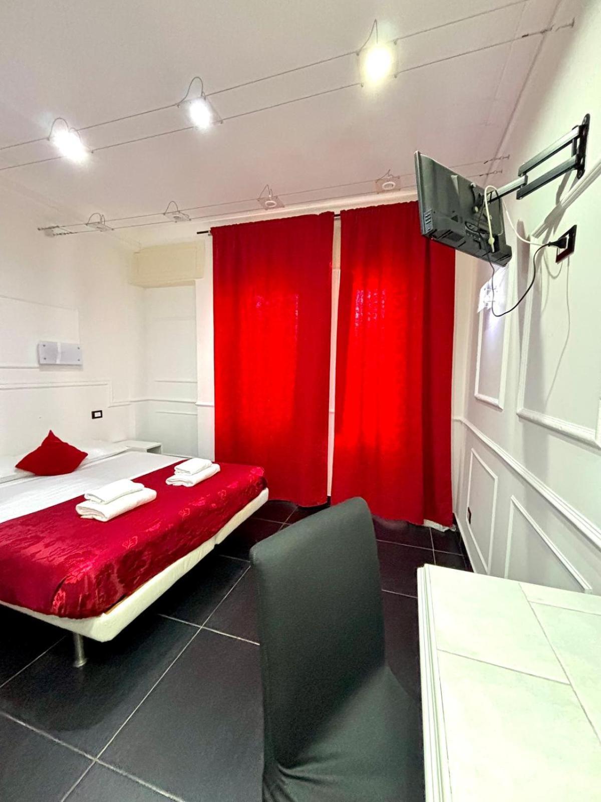 Albergue Palace *