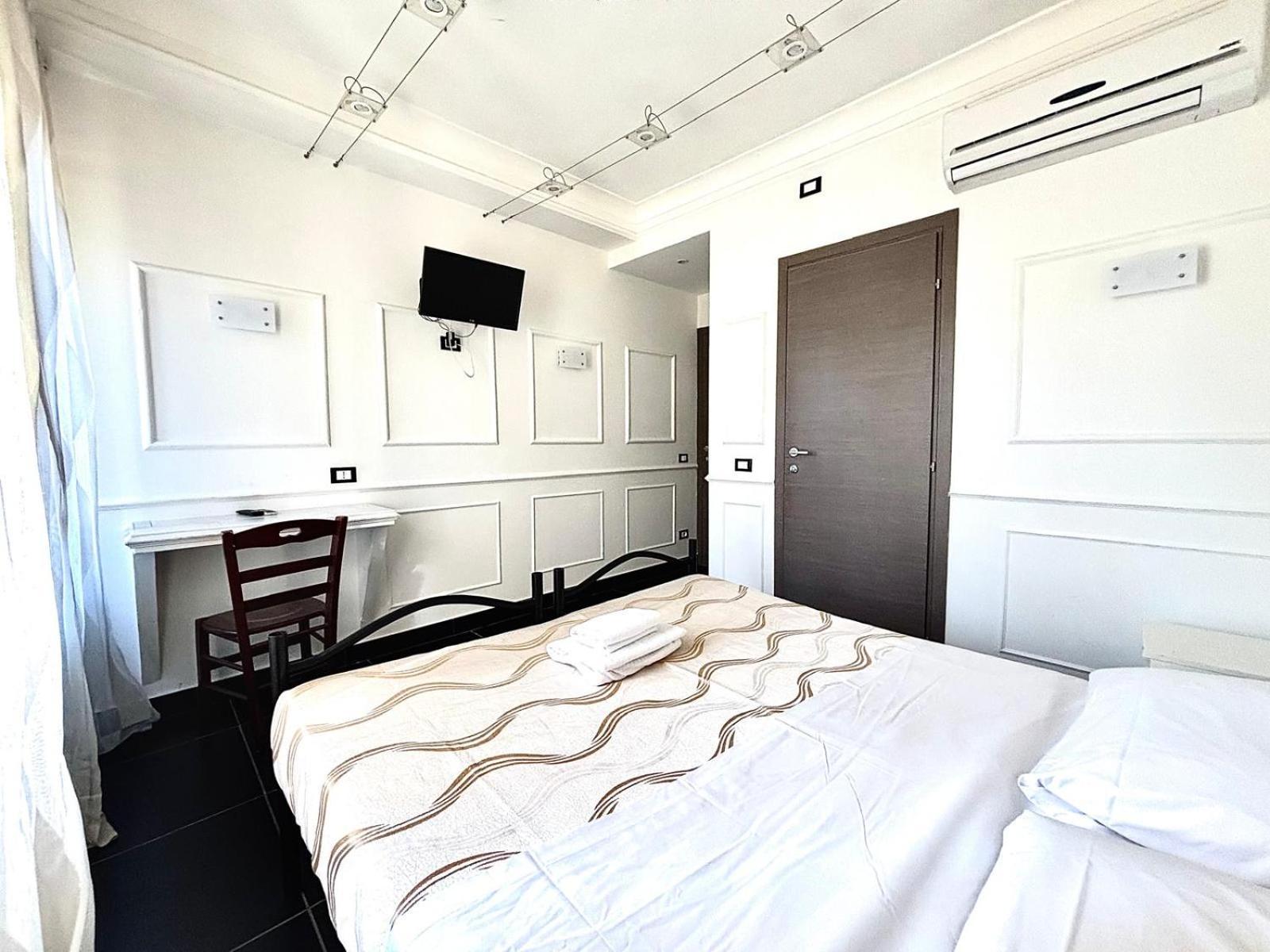 Palace Albergue Roma
