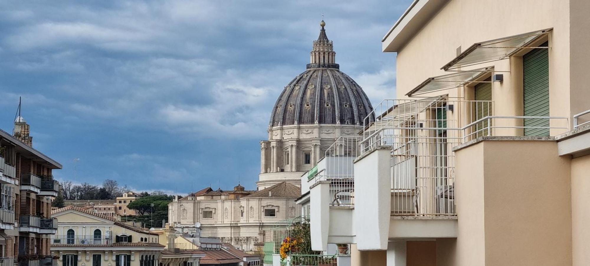 Lucy Vista San Pietro Apartment