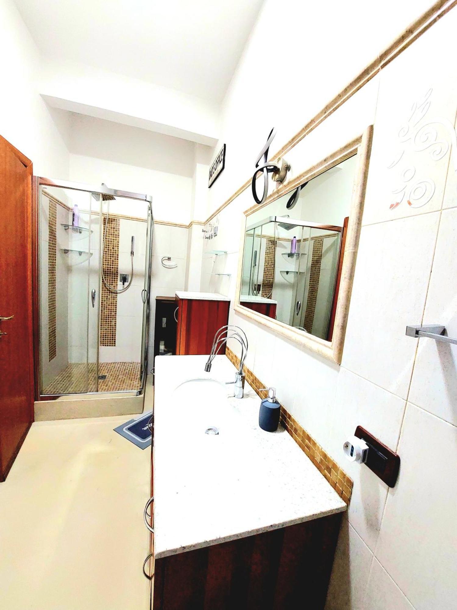 Trastevere In Station Apartment *
