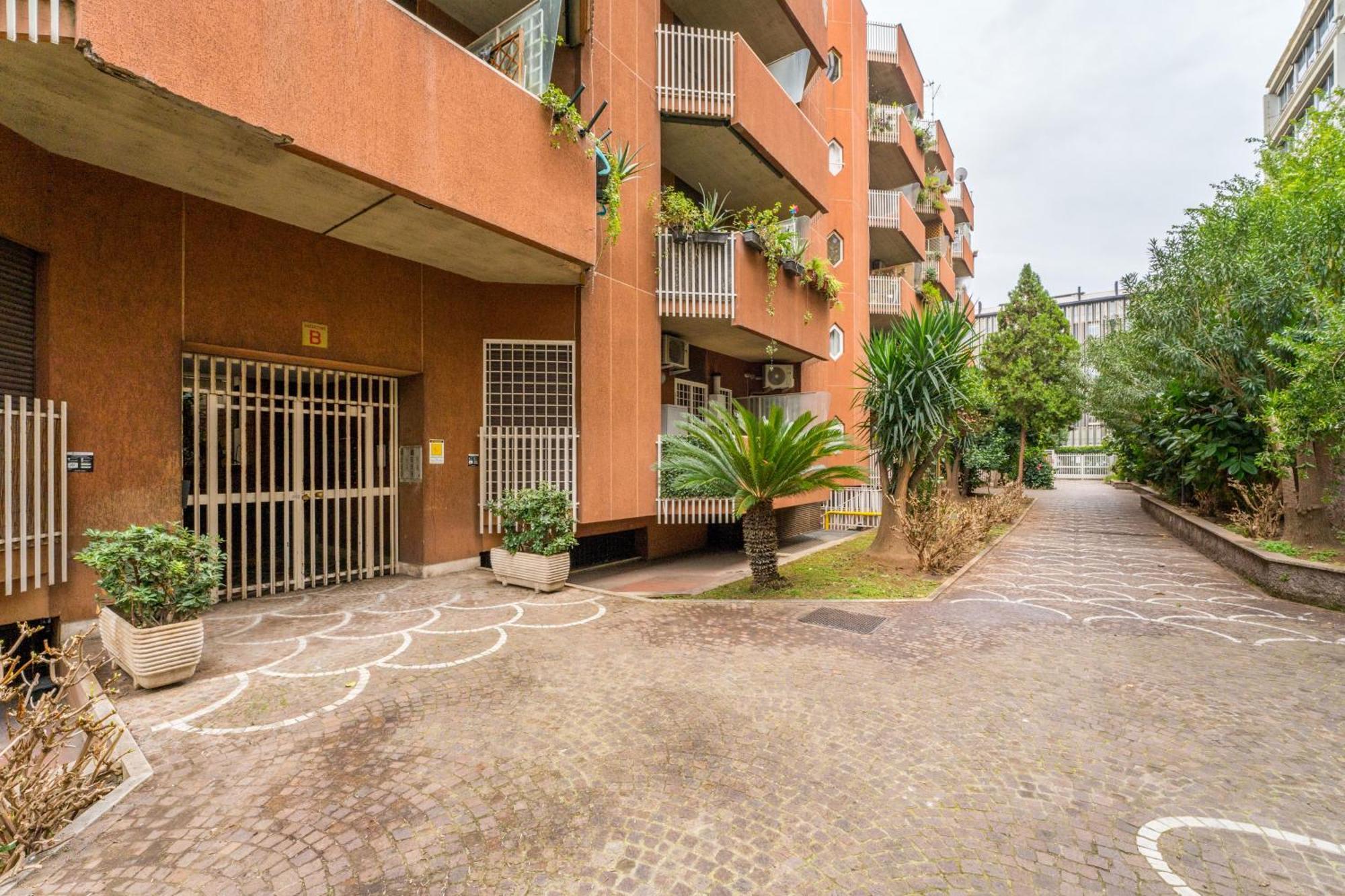 Art Maison Porta Portese, 10 Min From Trastevere Apartment Rome
