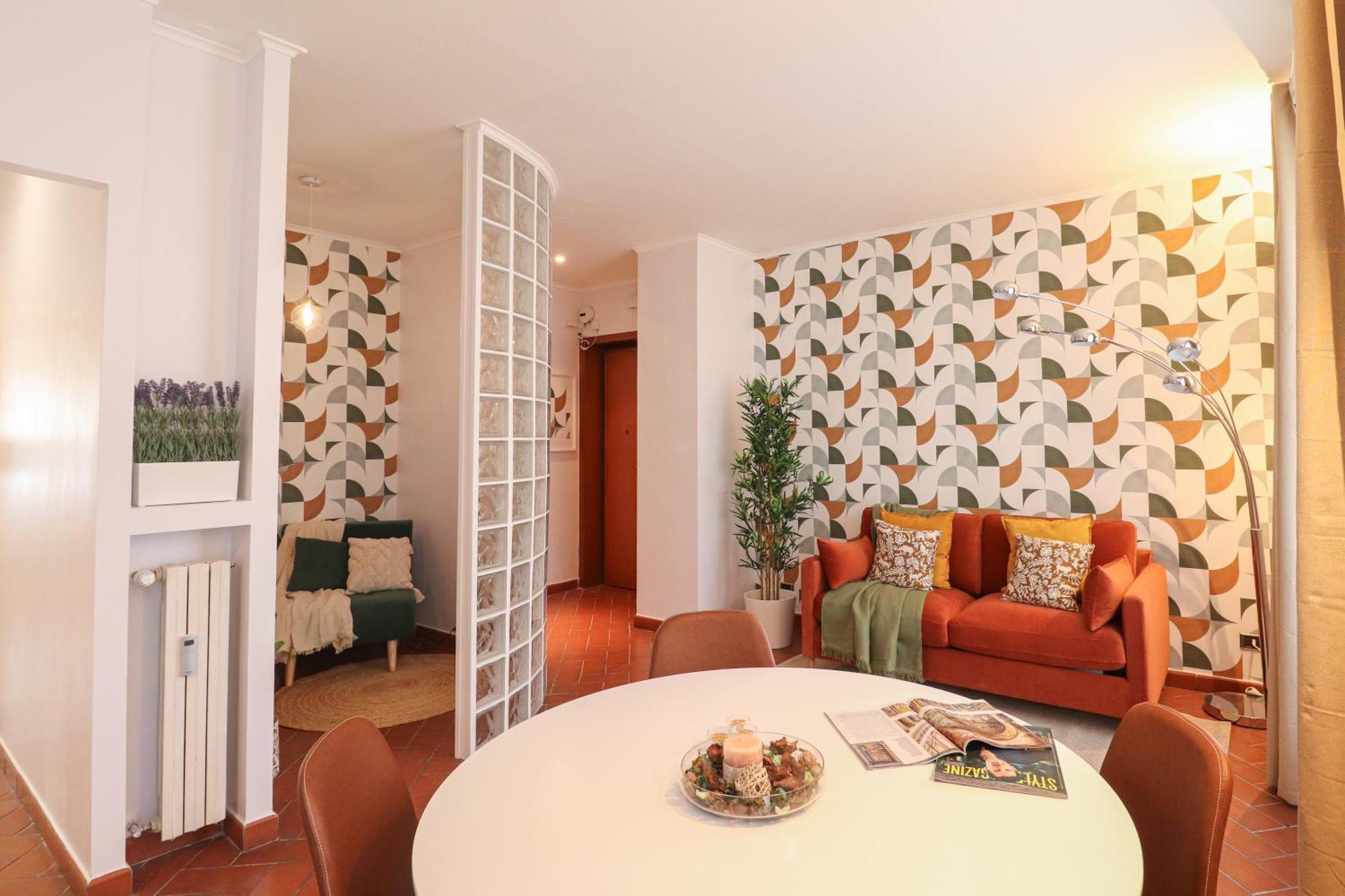 Valery - Stylish Close To Vatican *
