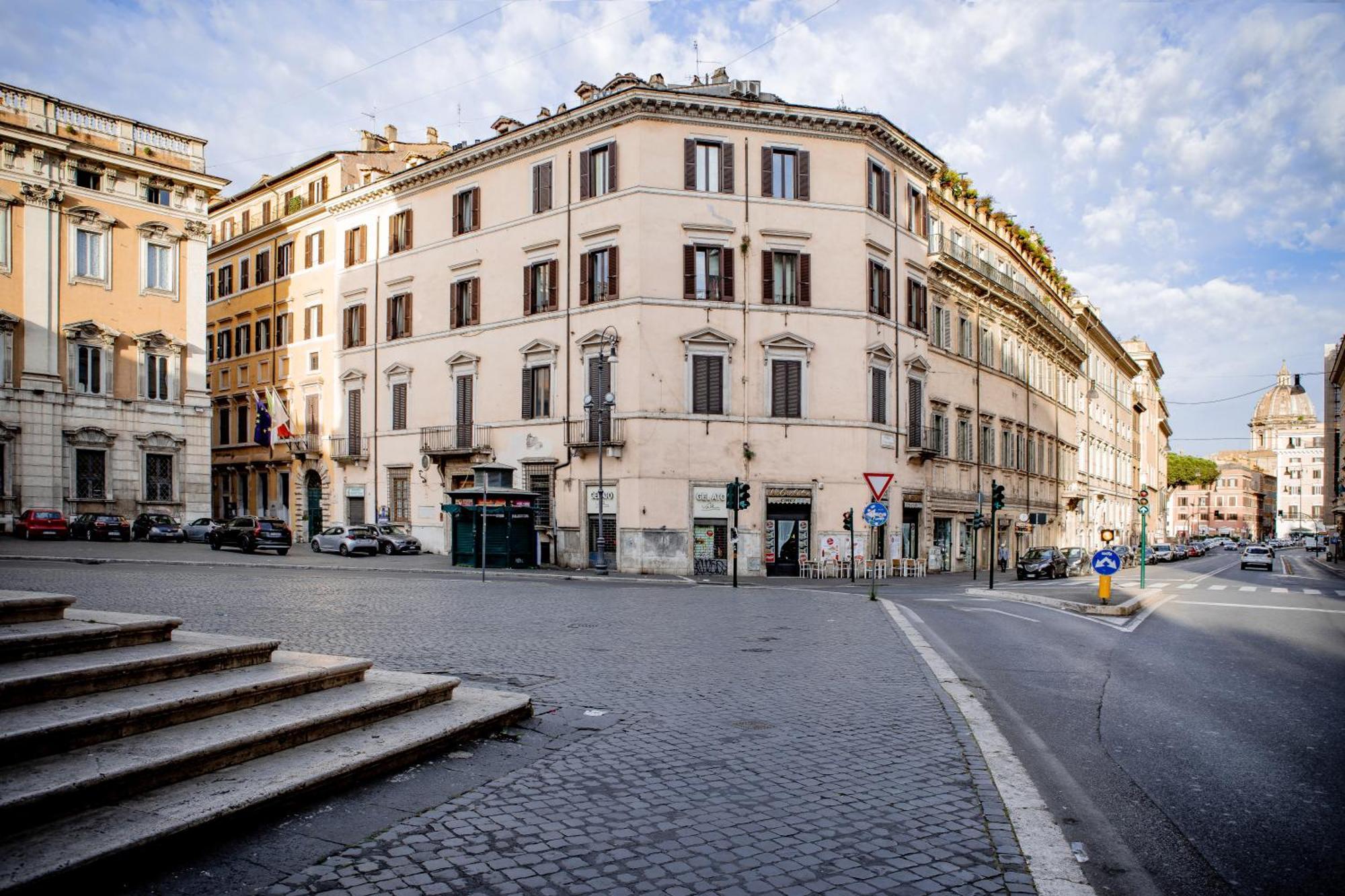 Pantheon Luxury
