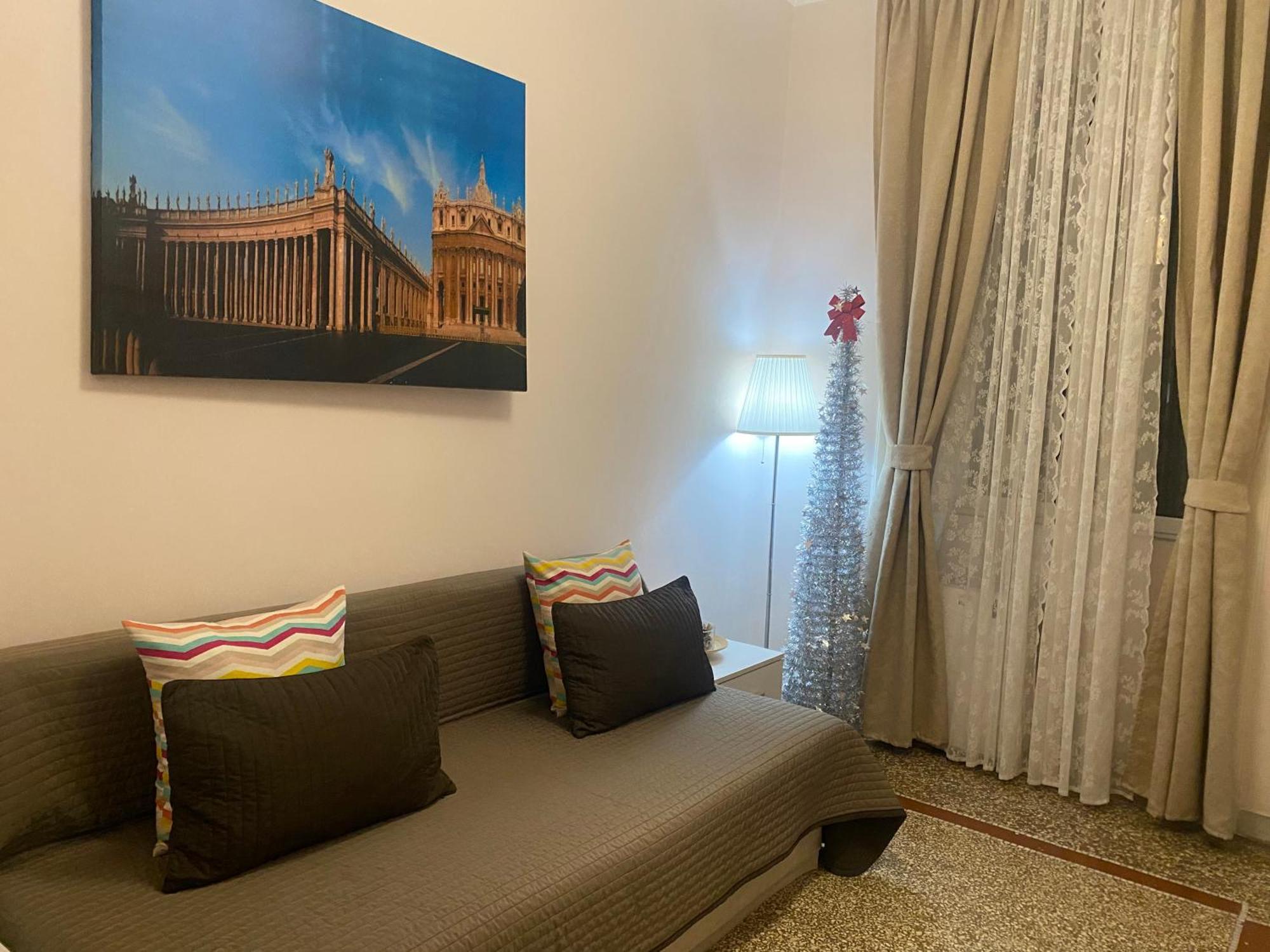Emi House San Giovanni , Intero - 80 Mq *