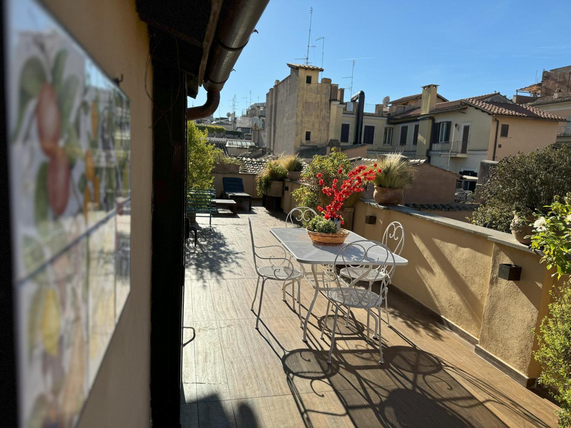 Pantheon Gabbianina Apartment