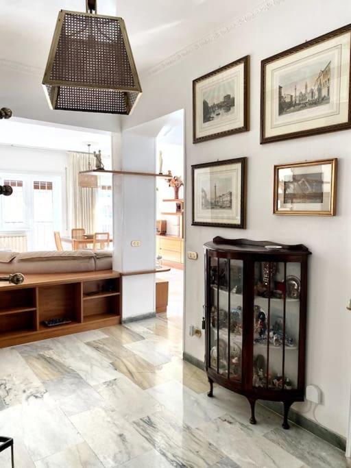 Golden Valley House 4-8 Pax - Box Auto Metro B1 Conca D'oro Treno Val D'ala Apartment