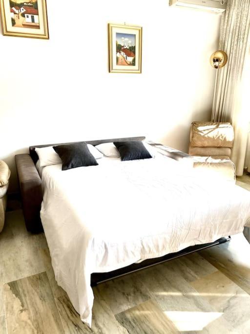 Golden Valley House 4-8 Pax - Box Auto Metro B1 Conca D'oro Treno Val D'ala Apartment