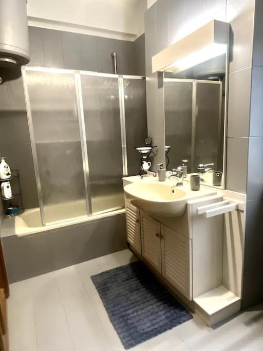 Golden Valley House 4-8 Pax - Box Auto Metro B1 Conca D'oro Treno Val D'ala Apartment *