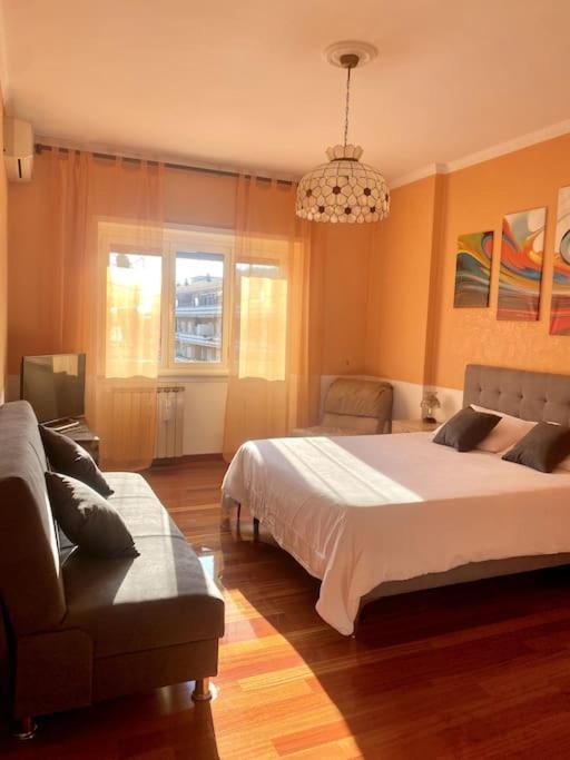 Golden Valley House 4-8 Pax - Box Auto Metro B1 Conca D'oro Treno Val D'ala Apartment