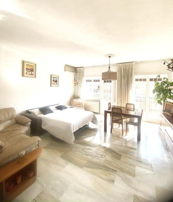 Golden Valley House 4-8 Pax - Box Auto Metro B1 Conca D'oro Treno Val D'ala Apartment *