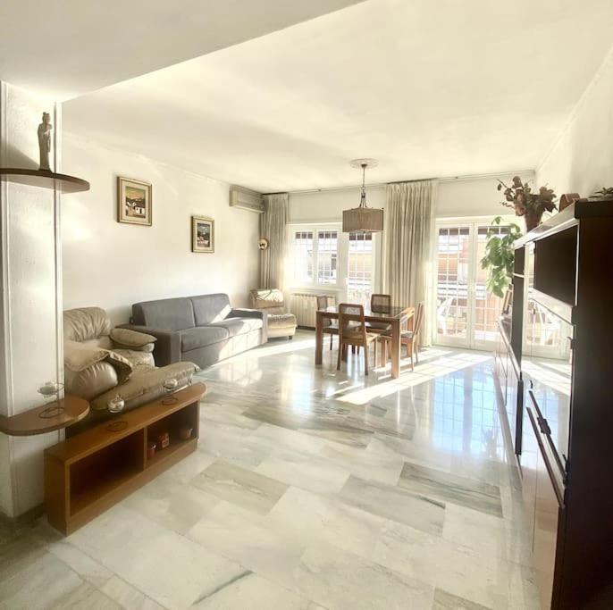 Apartment Golden Valley House 4-8 Pax - Box Auto Metro B1 Conca D'oro Treno Val D'ala