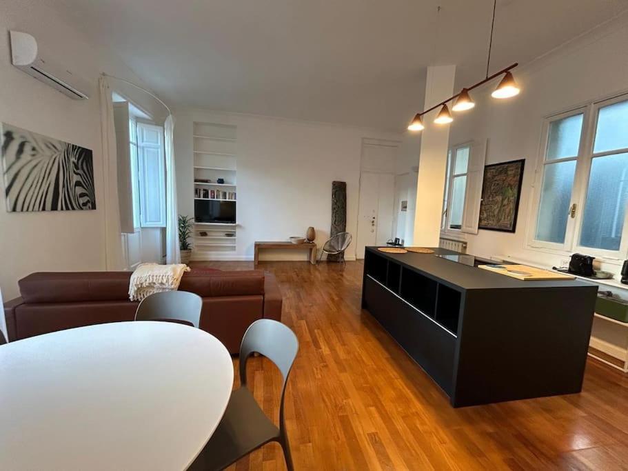Apartment Your Nest At Colosseum!! Rome